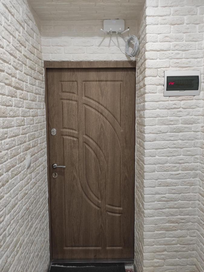Две Уютные Квартиры В Центре Города Дзержинка - New Apartments Kryvyj Rih Esterno foto