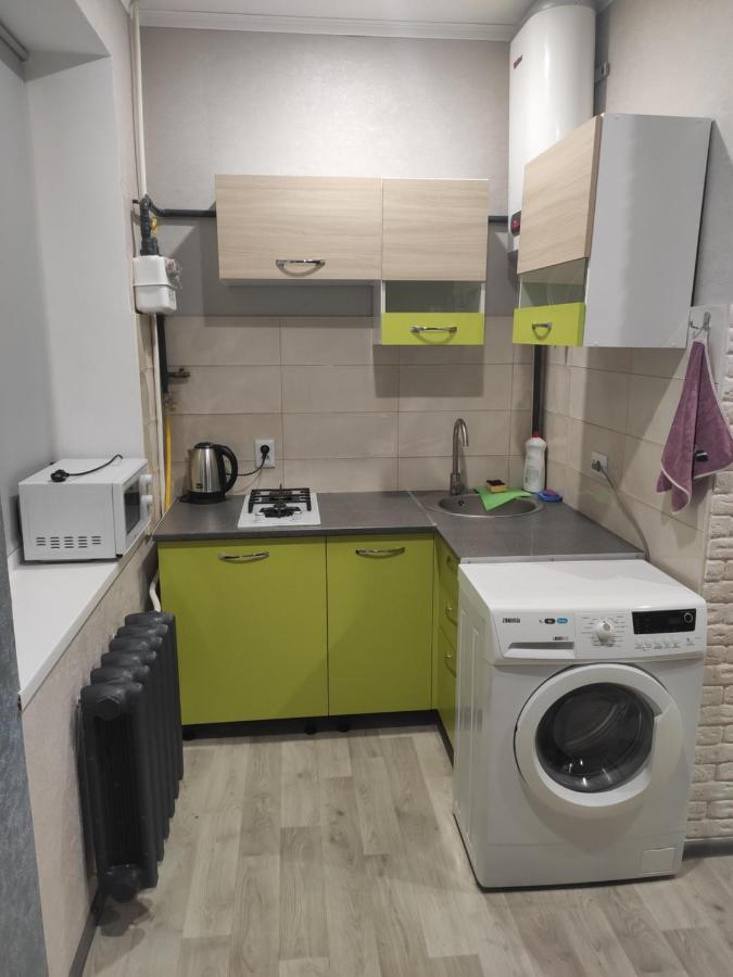 Две Уютные Квартиры В Центре Города Дзержинка - New Apartments Kryvyj Rih Esterno foto